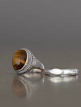 Sir Leonard - Silver Ring with a Tiger Eye Stone